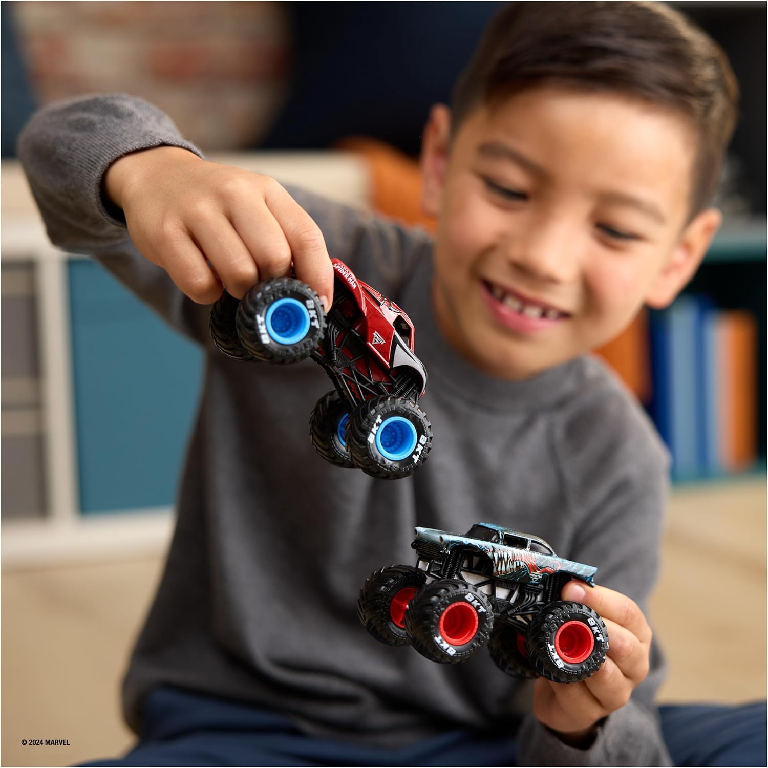 Monster Jam Marvel Venom vs. Spider-Man (2-Pack)