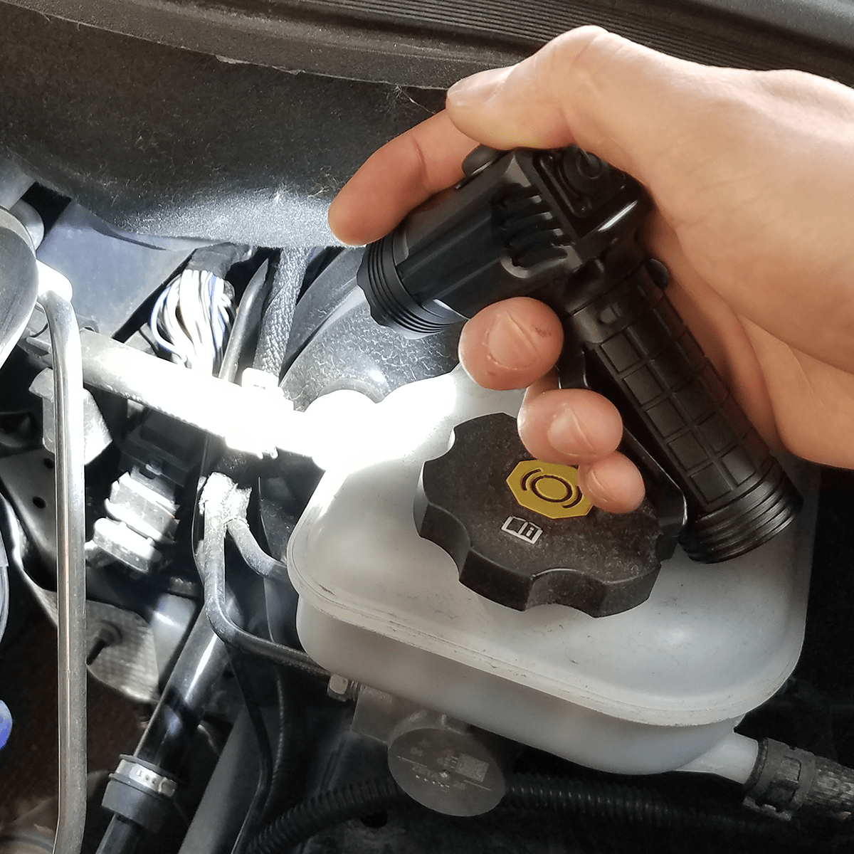 UTG Everyday Defense LED L-light 400 Lumen