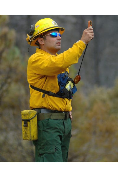 Kestrel 3500FW Fire Weather Meter Taking Measurements