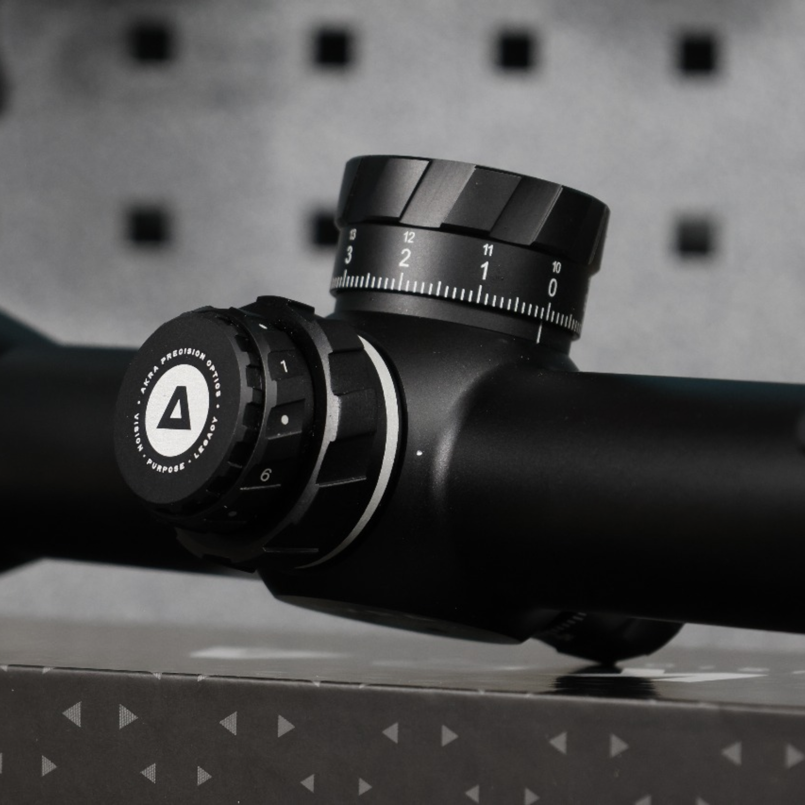 LEGACY X 4-32x56 FFP MRAD